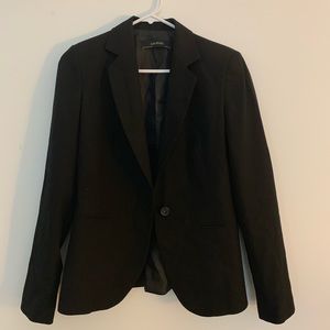 Sara black blazer never worn